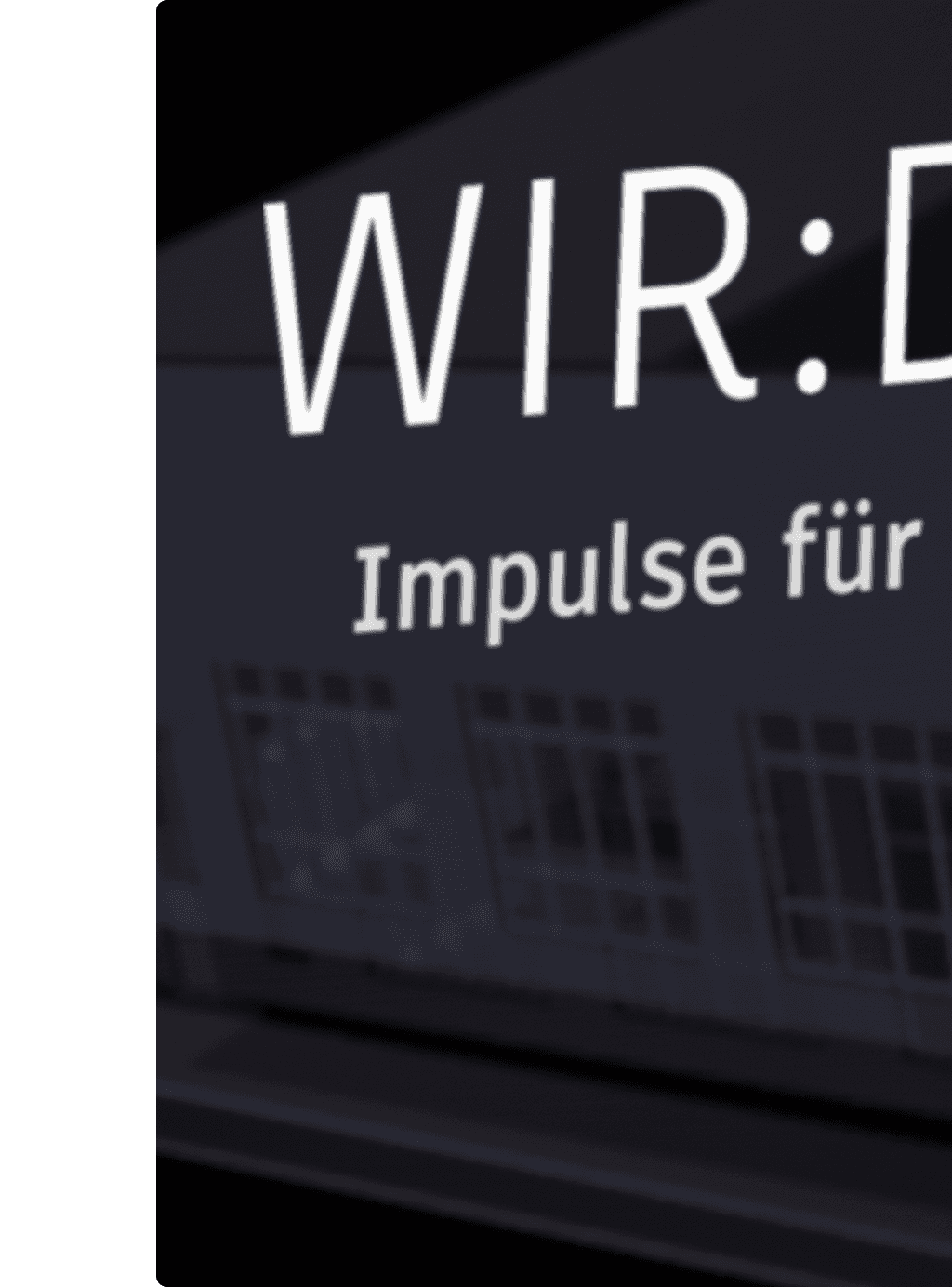 Weiße schräglaufende Schrift auf schwarzem Grund: Ausschnitt des Claims der Kampagne